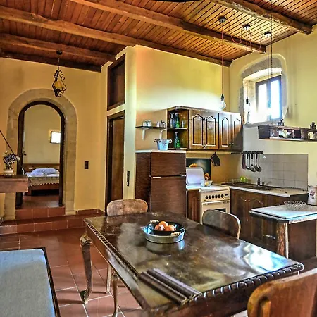 Elia House Casa de Férias